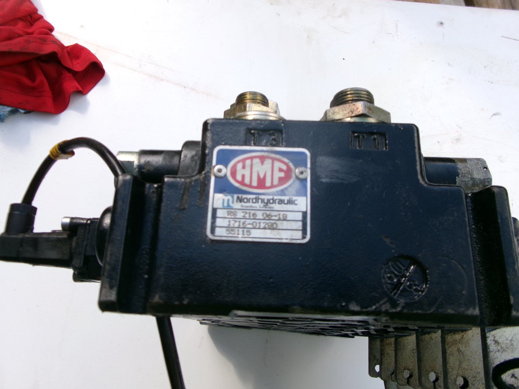 Altro per industria metallurgica: HMF - Kran - Hydraulik - Ventil - Steuerblock – Usato da Eschenbach SG venduto da GM-29 1