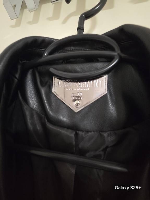 Giacche: Lederjacke  – Nuovo e nell'imballaggio originale da St. Gallen venduto da ruz_t5lk 1