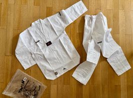 NEU, ORIGINAL Kwon Taekwondo Anzug Dobok (size 160)