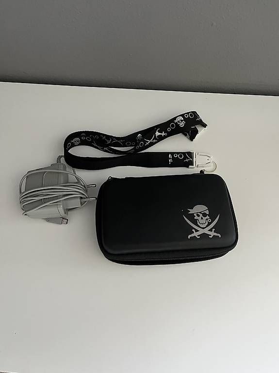 Nintendo Console: Nintendo 3DS mit 8 Spielen – Usato da Ottoberg venduto da yvonne.graenacher 4