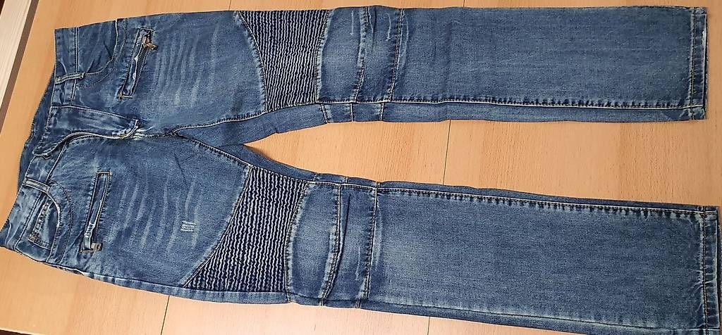 Jeans: Bikerjeans ähnlich Balmain in Grösse W30 – Usato da Rickenbach SZ venduto da Pinguin73