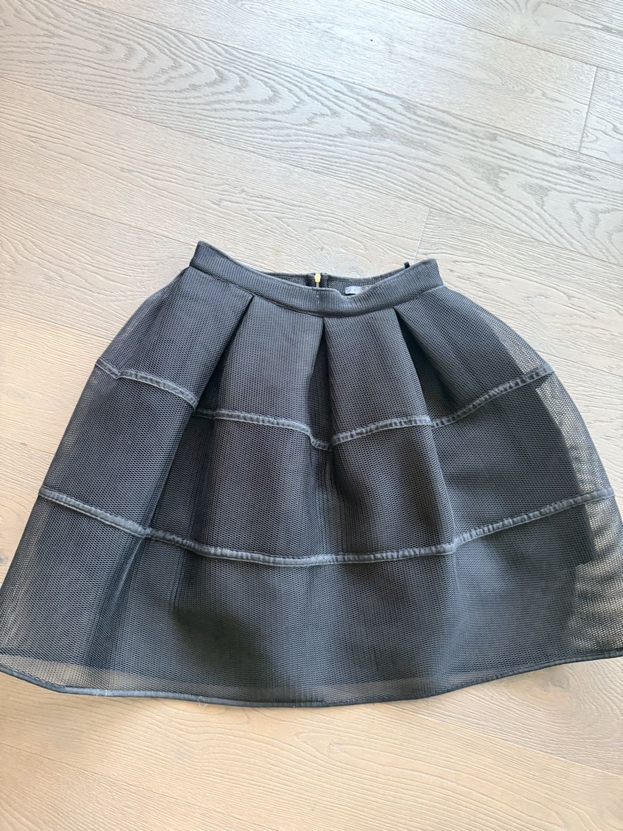 Guess Gonne: Black guess skirt  – Usato da Melide venduto da Nikola-123