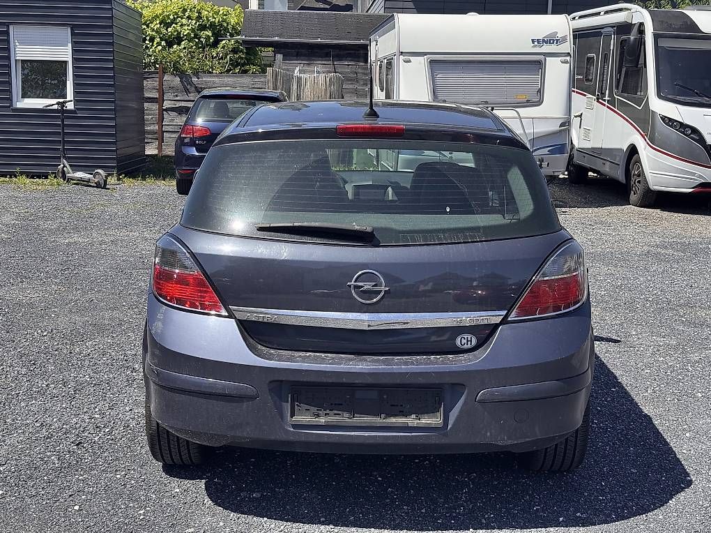 Automobili: Opel Astra 1.9 Diesel Jg 2007  – Usato da widnau venduto da Girlen7 3