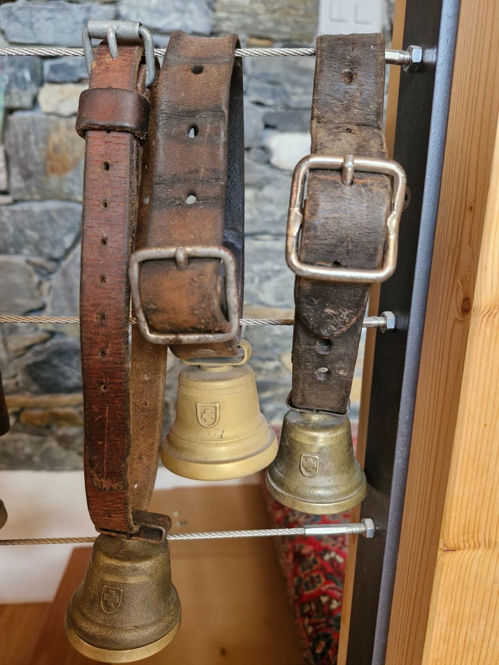 Cloches & sonnailles: Ziegen-Schafglöggli – D'occasion à Guarda par rue_bpd7