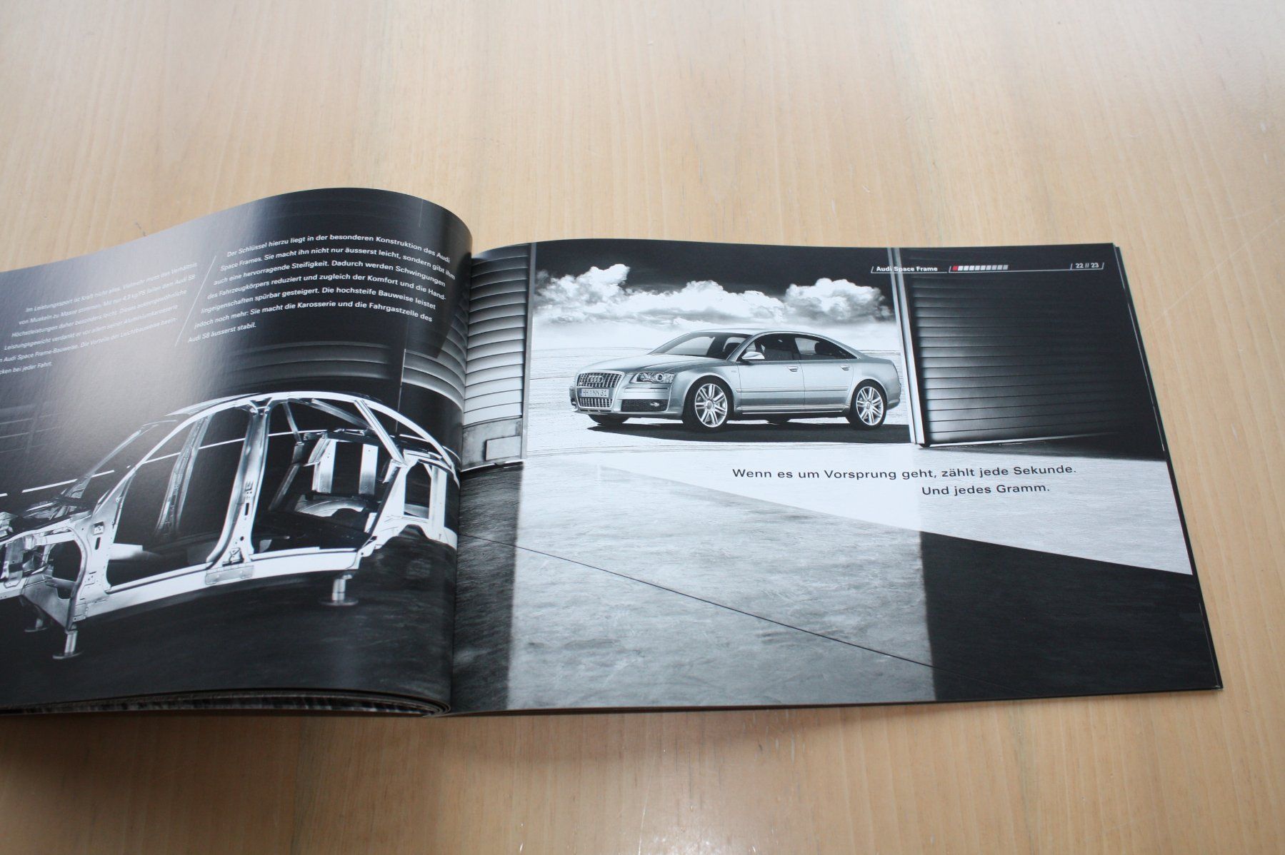 Audi Documenti: Audi S8 Prestige Prospekt 10/2005 – Usato da Wikon venduto da erwin400 6