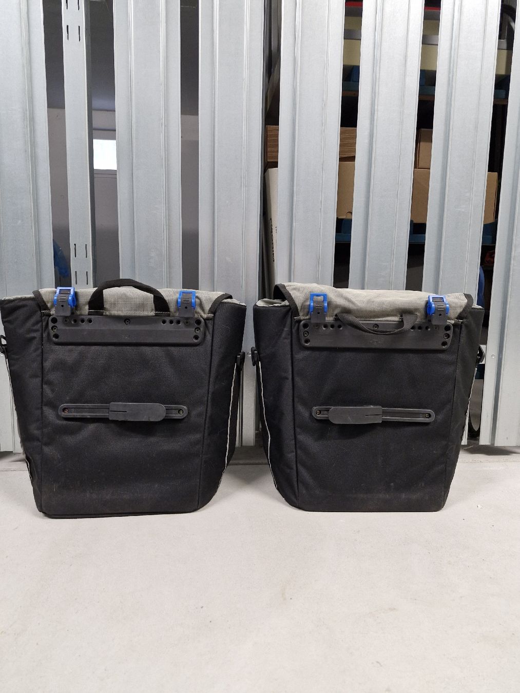 Accessori per altri veicoli: Coppia borse bici Rixen&Kaul – Nuovo (secondo la descrizione) da Giubiasco venduto da bar_r9hz 1