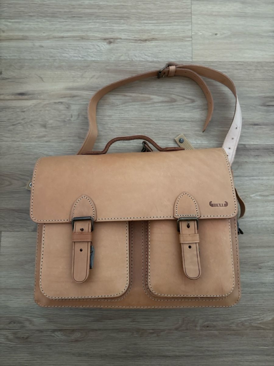Valigie & Borse: Bull Aktentasche Leder neu – Nuovo e nell'imballaggio originale da Chur venduto da copino
