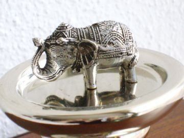 Statuette: **2 x versilberter Elefant ** – Nuovo (secondo la descrizione) da Zuerich venduto da Perlen-Decor