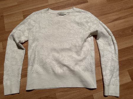 Club Monaco Pullover, Gr. S, weiss mit Blumenmuster