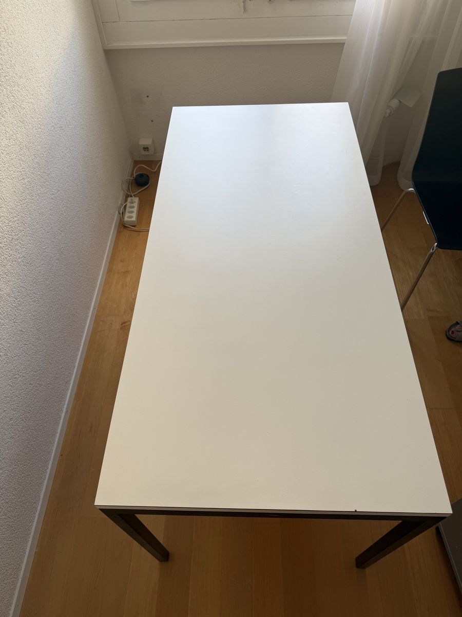 Schreibtische: Schöner Arbeitstisch  – Gebraucht aus Wettingen von gio_d29c 1