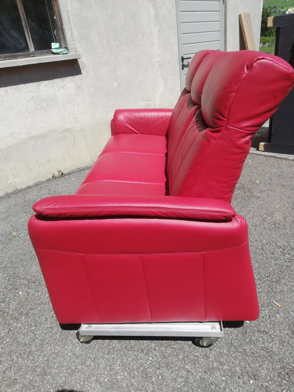 Divani: Sofa Echtleder – Usato da Dallenwil venduto da Fmsarl 2