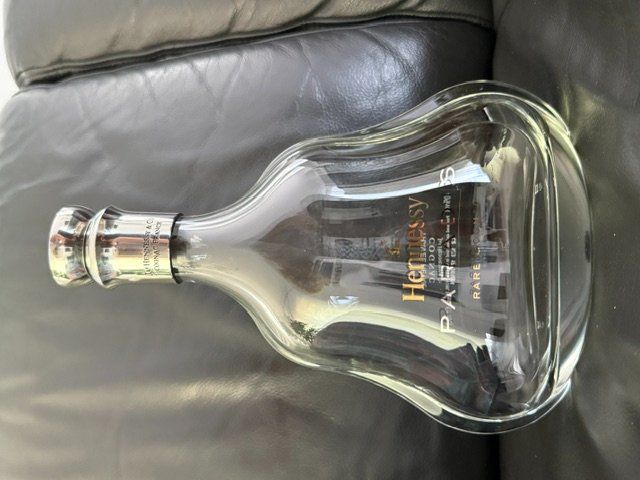 Sonstiges Geschirr & Gläser: Hennessy Paradis leere Flasche – Gebraucht aus obfelden von Jetztaber 1