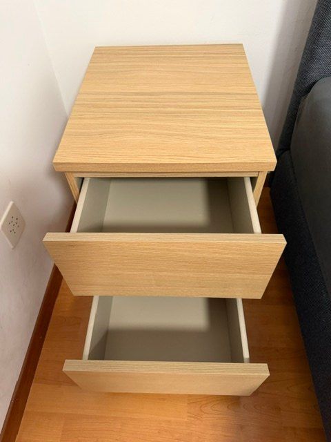 Tables de nuit: Nachttisch / Kommode – D'occasion à Birmenstorf AG par Birmy 1