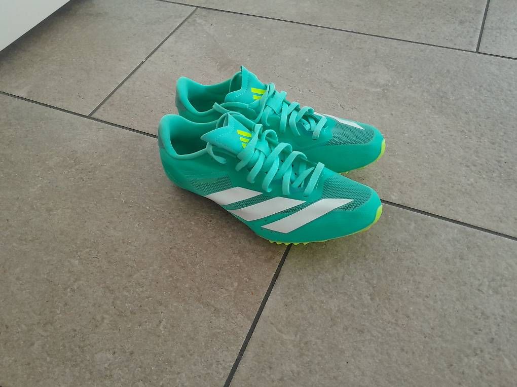 Adidas Herrenschuhe: Adidas Sprintstar Nagelschuhe – Gebraucht aus Steinen von grueni33