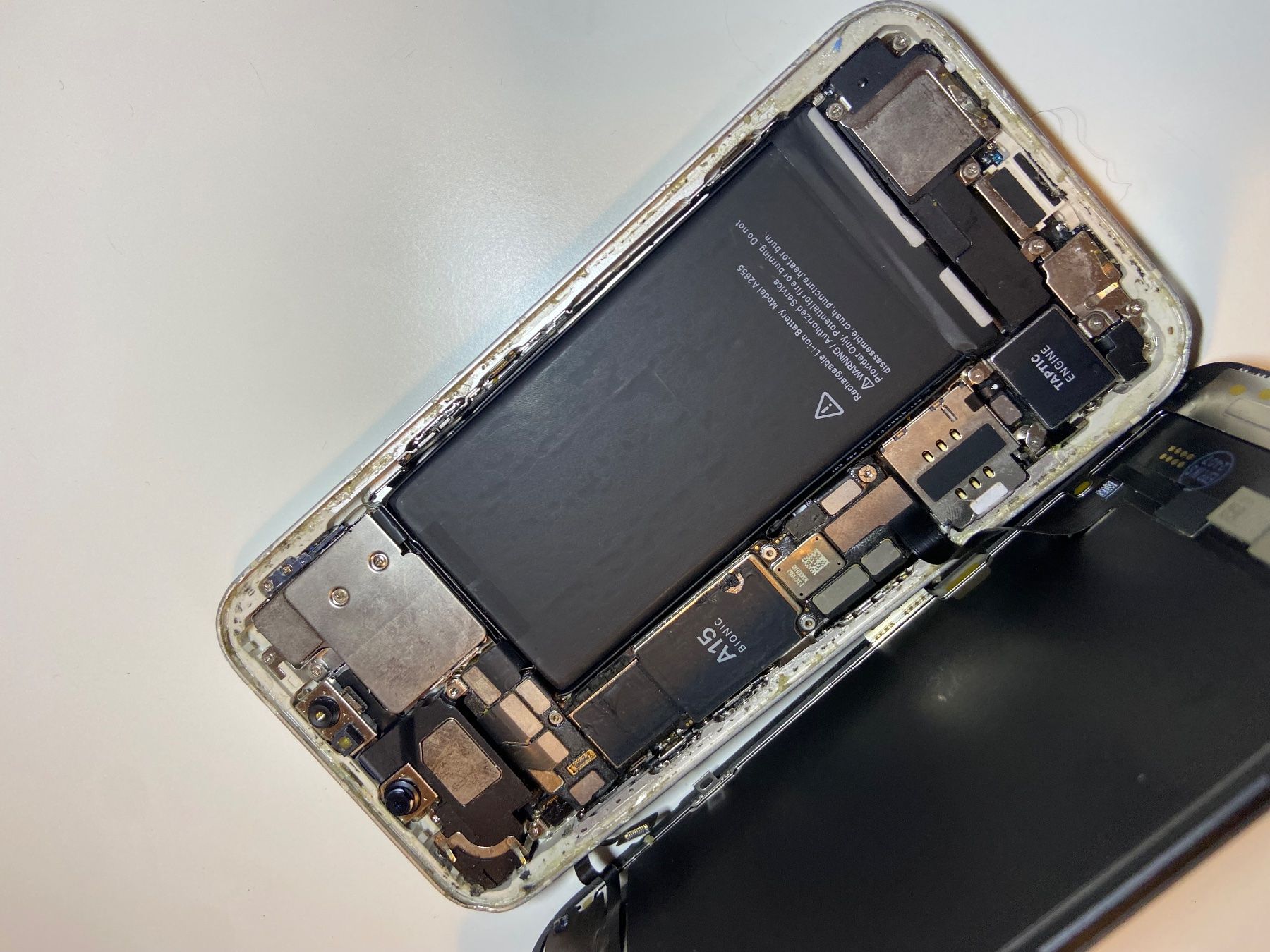 Apple Portables: Iphone 13 – Défectueux à Laconnex par Paludine 2