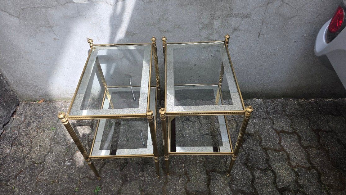 Comodini: Messing-Beistelltische, ein stilvolles Set – Usato da Itingen venduto da BrockSchopf 4