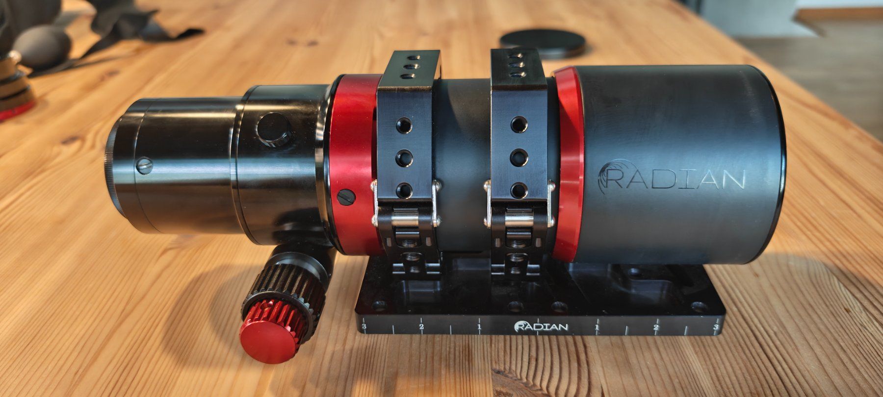 Teleskope: Radian AP 61/275 Raptor – Gebraucht aus Domat Ems von Wittmer