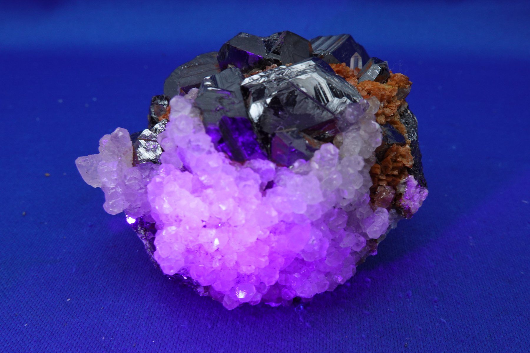 Mineralien & Heilsteine: Sphalerit mit Siderit, Quartz und Calcit (UV) – Gebraucht aus Schinznach Bad von Demerald 9