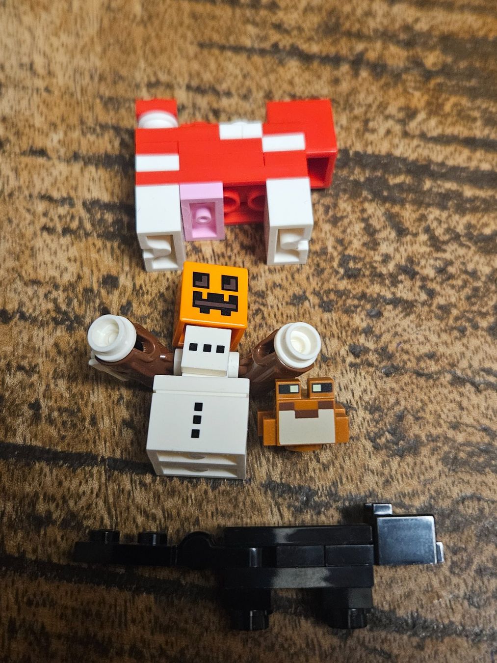 Lego Giocattoli: lego lot de minecraft  4 articles – Usato da Confignon venduto da Ecrofigs 1