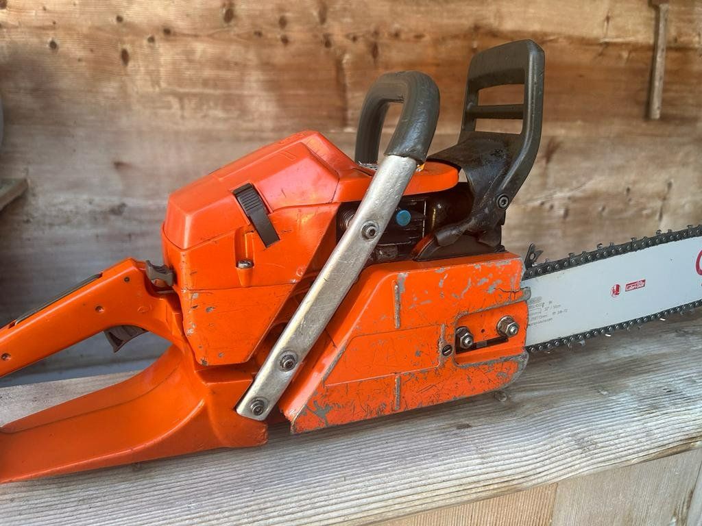 Husqvarna Scies: Husqvarna 372 XP – D'occasion à Richigen par  3