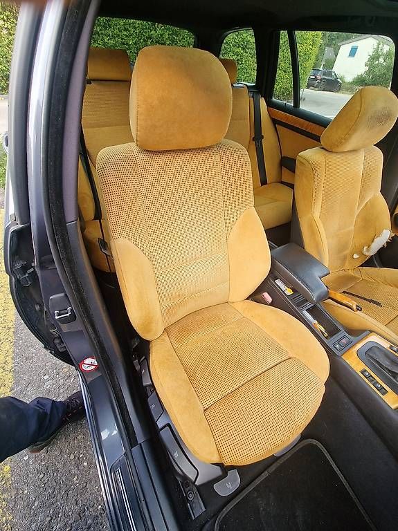 Toutes les pièces auto: Bmw e46 sitze kombi  – D'occasion à Niedergösgen par Zecinha
