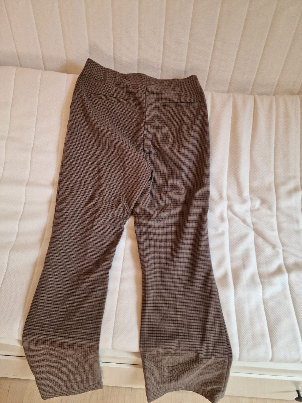 H&M Pantaloni: Hose british Style/ Hahnentritt – Usato da Winterthur venduto da Winti1993 2