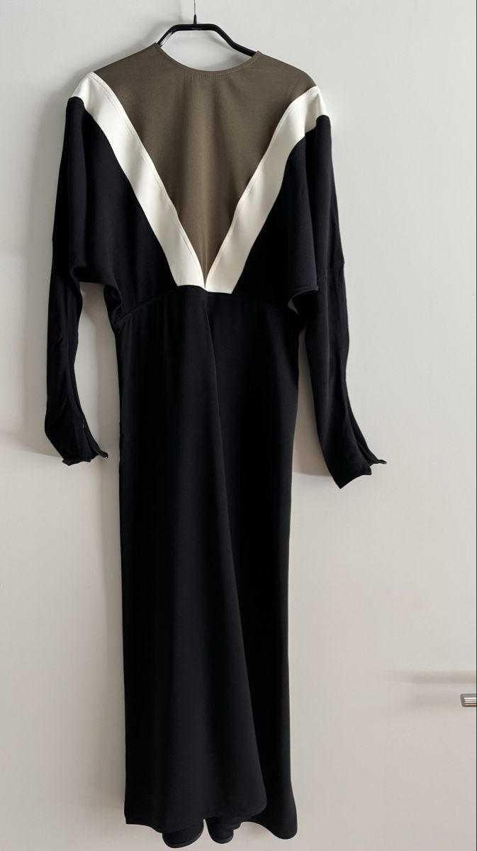 Victoria Beckham Vestiti: Kleid Victoria Beckham – Usato da Saas im Prättigau venduto da Holliwood