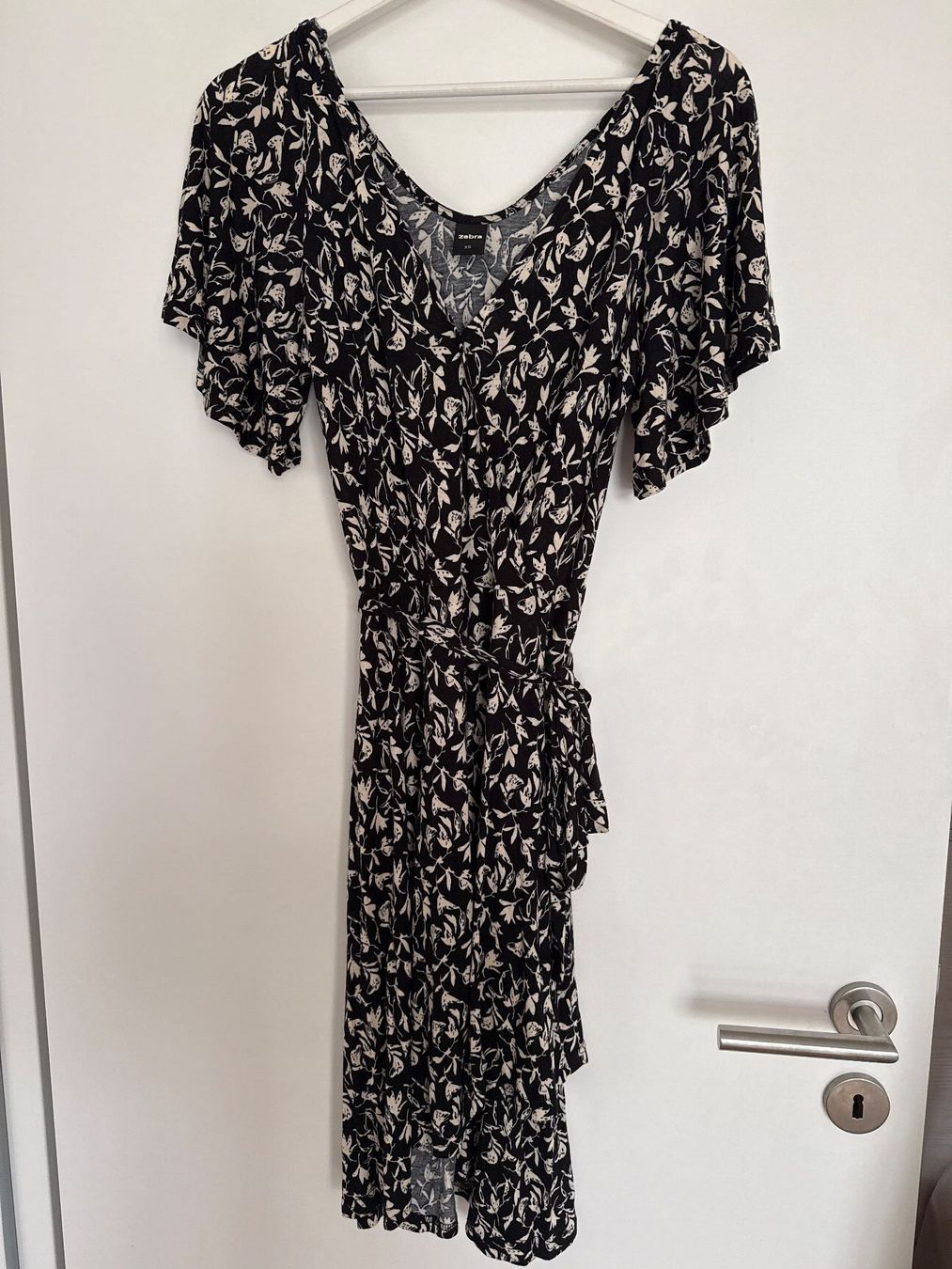 Zebra Vestiti: Sommerkleid Blumenmuster Gr.XS – Usato da Schönenwerd venduto da d.chiara