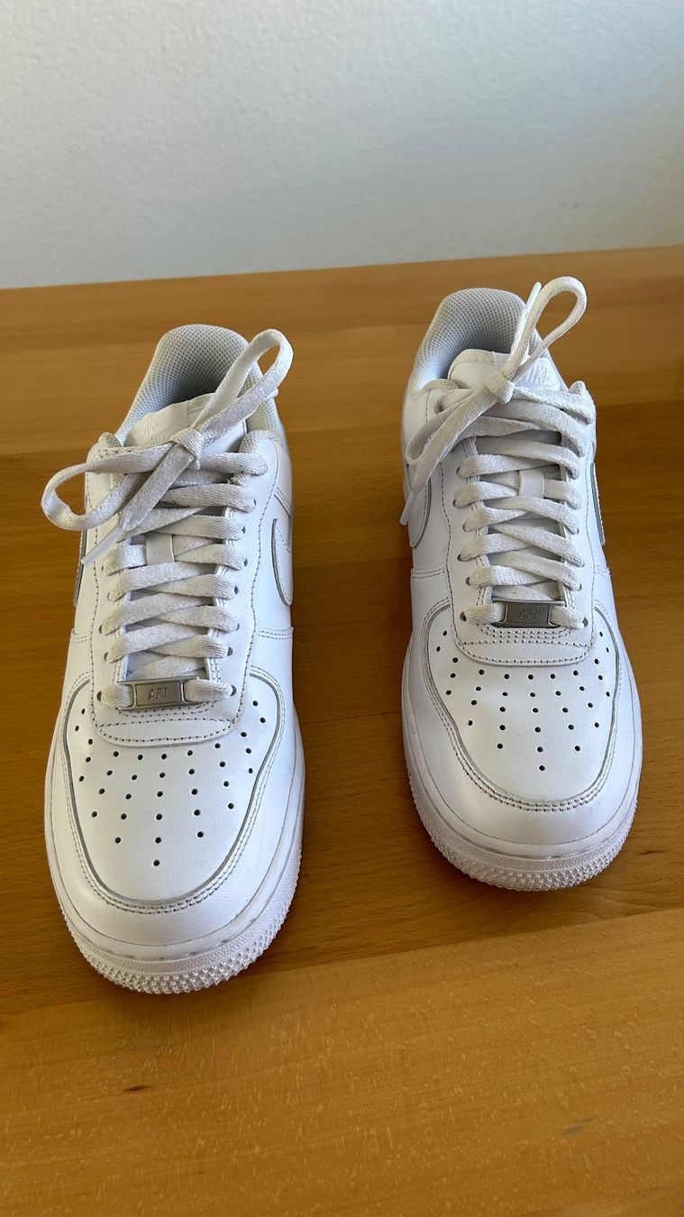 Nike Scarpe da uomo: Nike Air Force 1 / Grösse 40.5 – Usato da Dotzigen venduto da rapunzel03 3