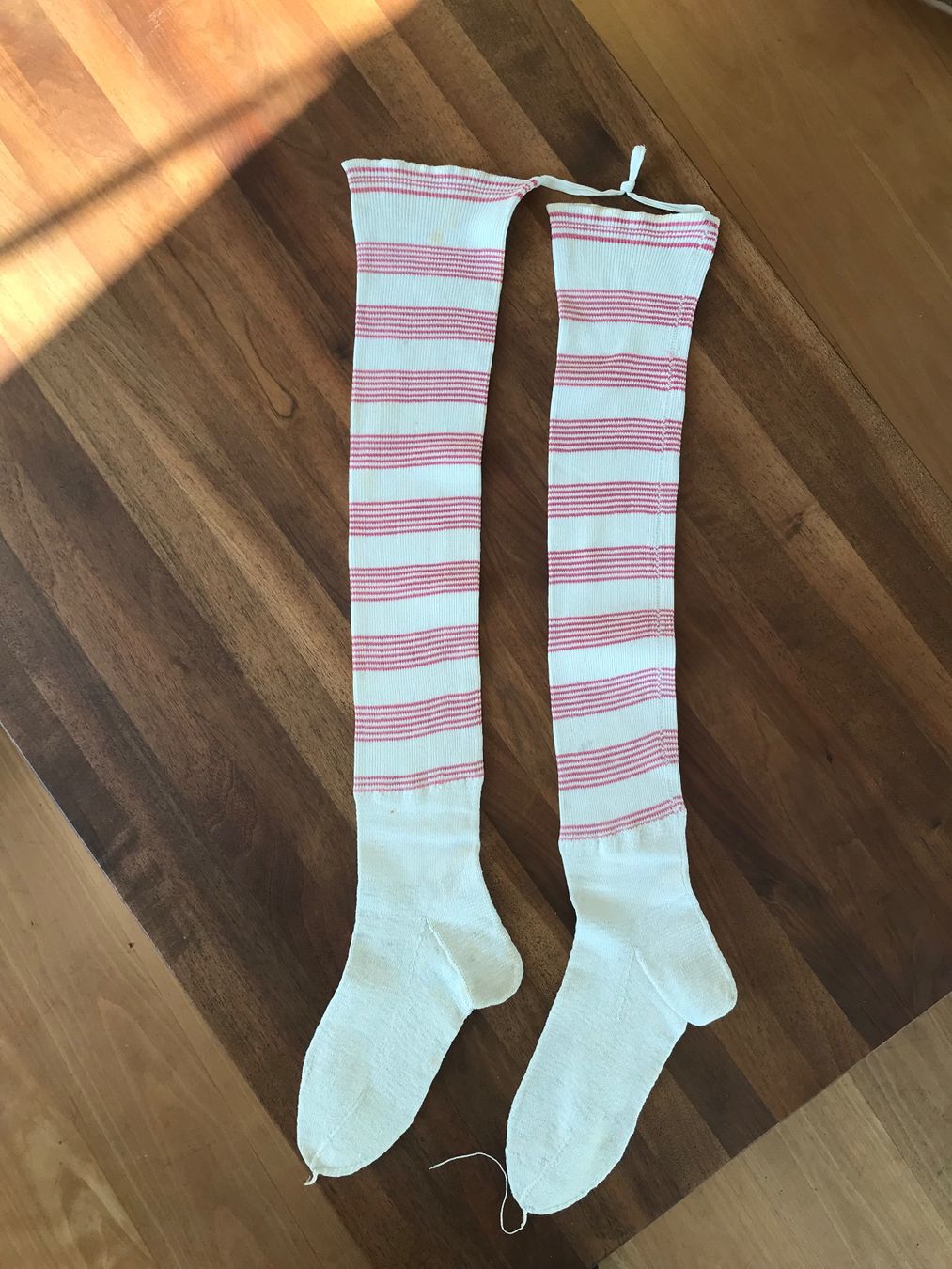 Calze & Collant: Antike handgestrickte lange Strümpfe – Usato da Hittnau venduto da Noppi 2