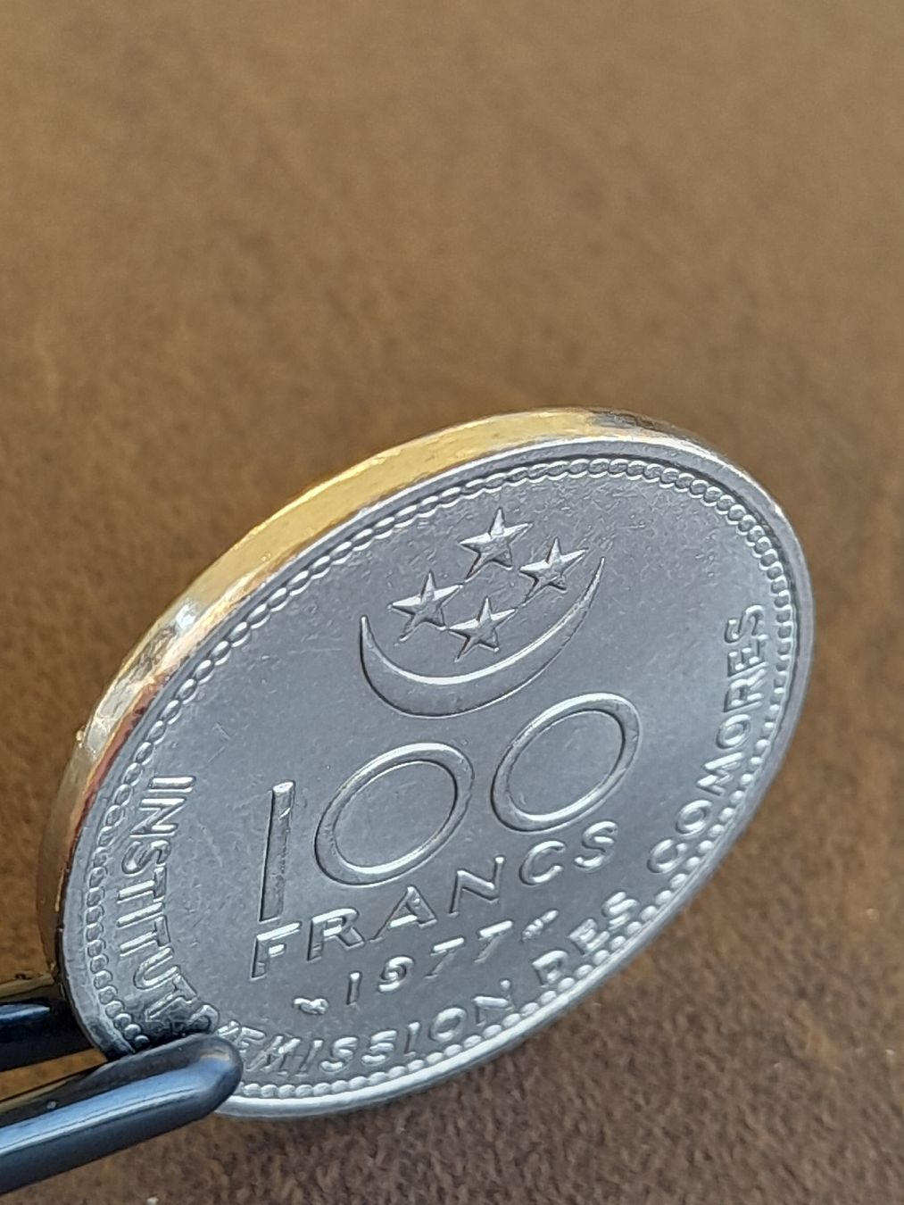 Toutes les monnaies: 100 Francs 1977 Komoren  – D'occasion à Basel par Basel_20 1