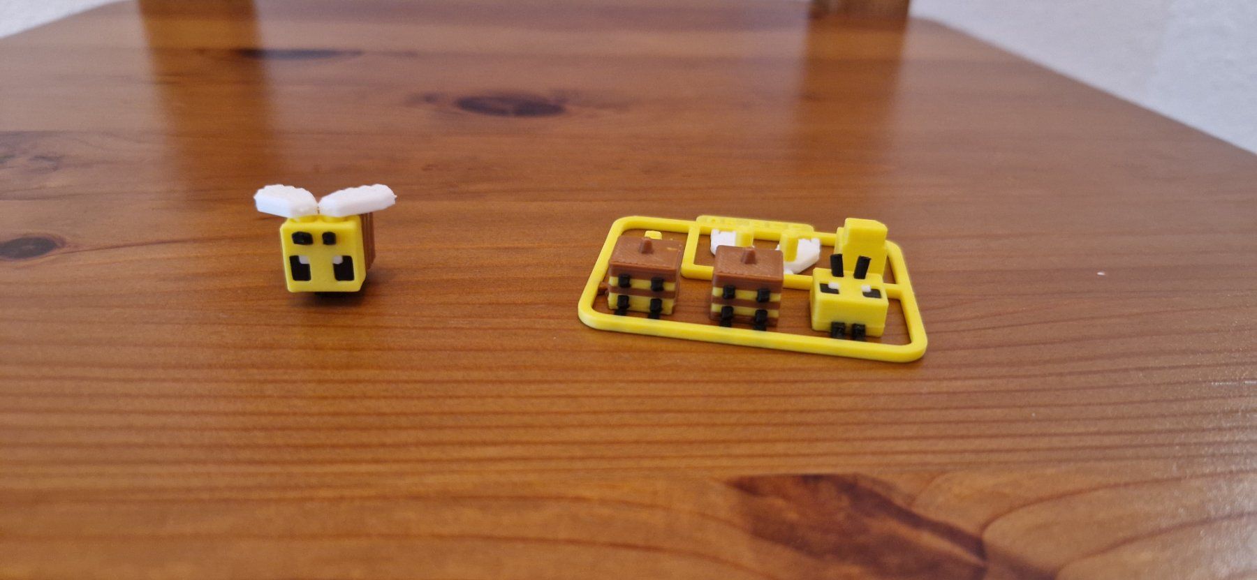Portachiavi: Porte-clés abeille en impression 3D – Nuovo (secondo la descrizione) da Fleurier venduto da Tortue26