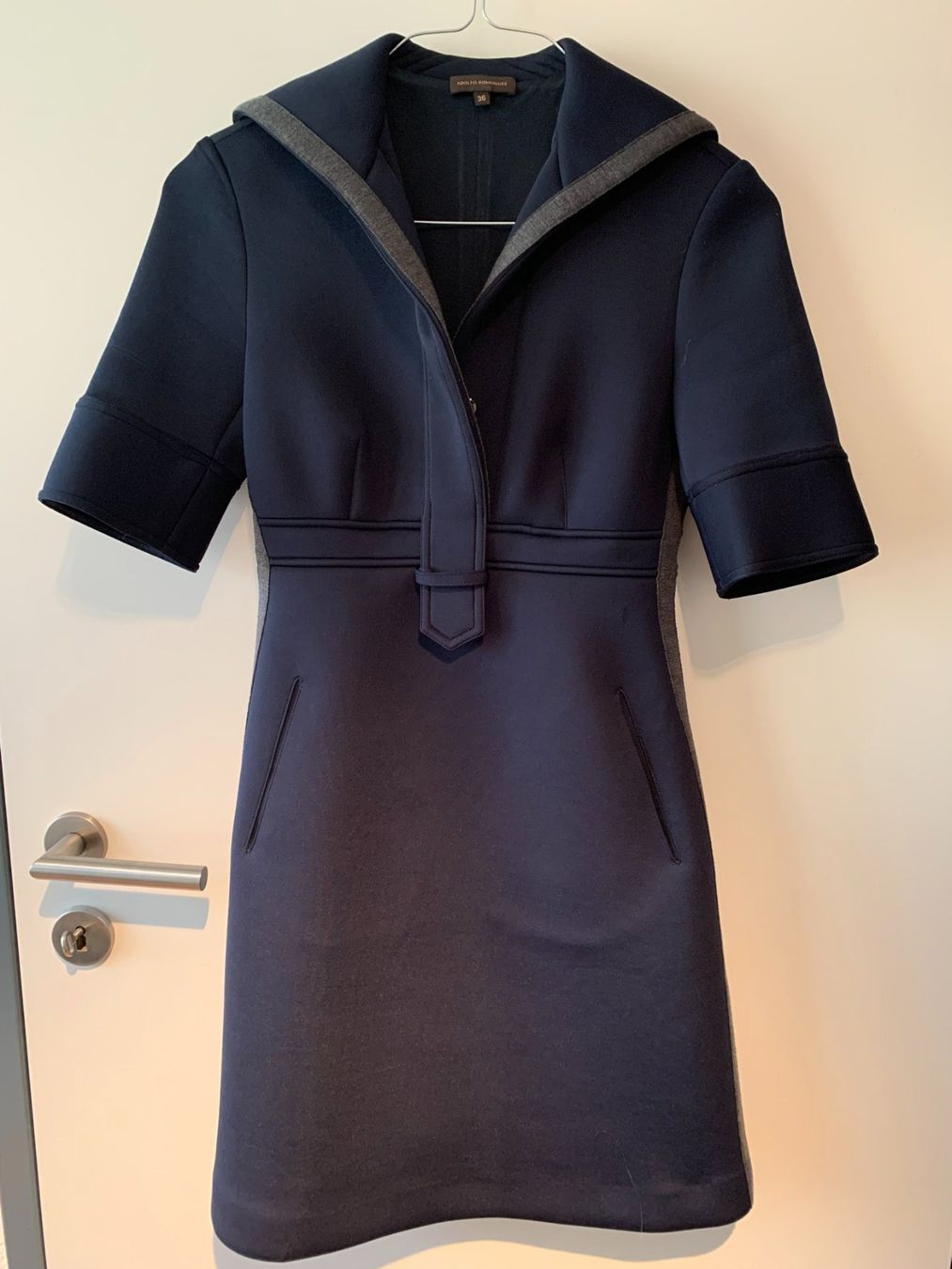 Vestiti: Adolfo Dominguez elegantes sportliches Kleid – Usato da Rüschlikon venduto da Brixen07