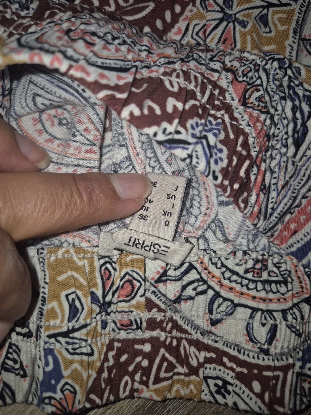Hosen: Stoffhose mit Paisley Muster Gr. 36 – Gebraucht aus Reinach BL von NeuEntdeckt 1