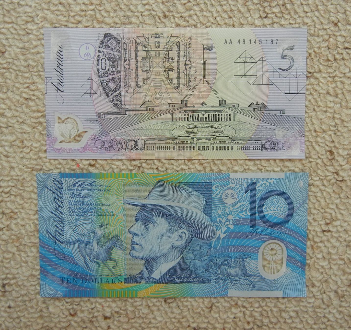 Banconote: AUSTRALIEN 5 + 10 DOLLARS mit QUEEN ELISABETH – Usato da Bern venduto da Mekongbeach 1
