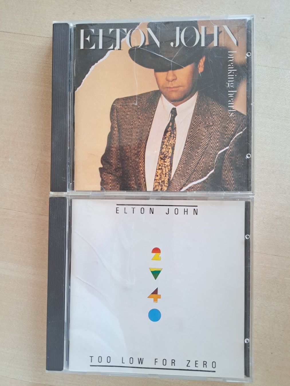 CD: 2 CDs Elton John – Usato da Fislisbach venduto da Pellen