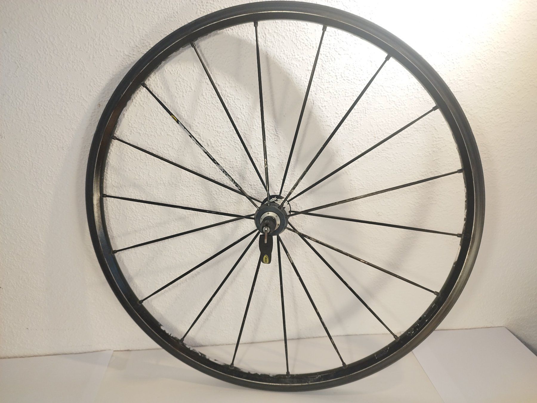 Mavic Ersatzteile: Mavic Cross Max 26inch  Vorderrad 790g – Gebraucht aus Lausanne von Oneclearshot