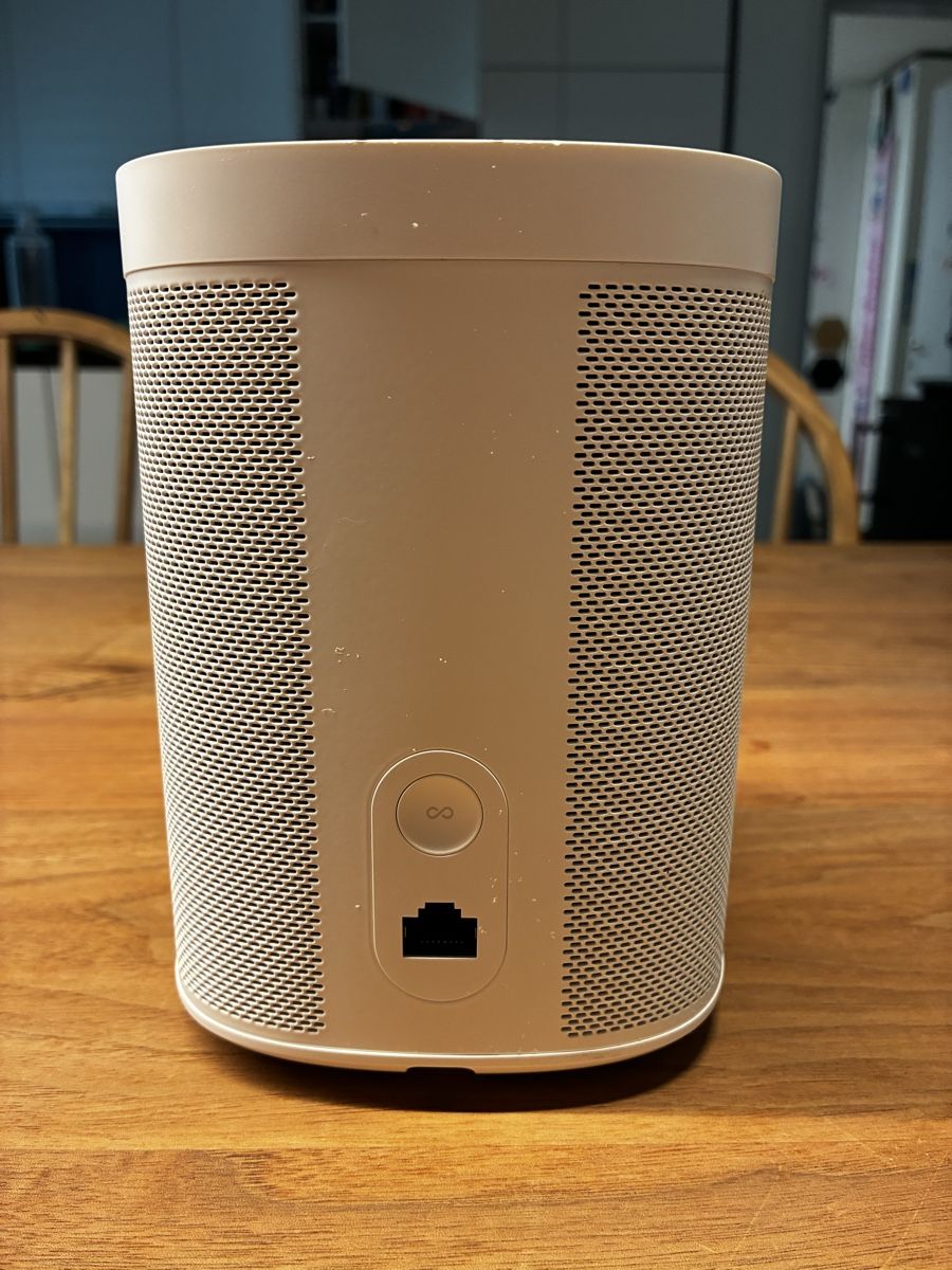Sonos Casse acustiche: Sonos one mit Original Sonos Standfuss – Usato da Wangen sz venduto da ms1_k9x8 5