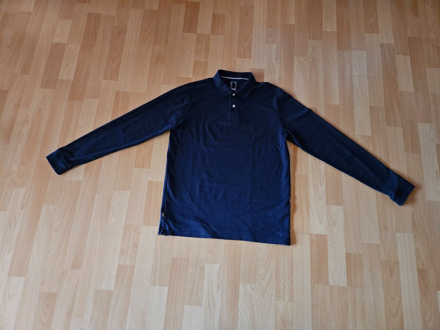 T-shirt: Langarm T-Shirt  Grösse M – Usato da Tann venduto da Pepiino 1
