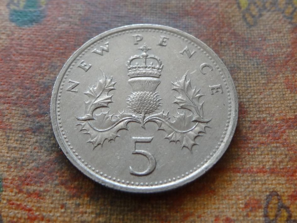 Tutti le monete: ROYAUME-UNI  5 Pence  1979 – Usato da Romanel-sur-Lausanne venduto da Swift13 1