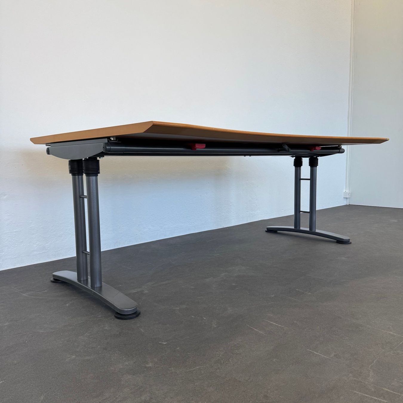 Scrivanie: Ergodata System Desk Schreibtisch Cosinus – Usato da Schönenwerd venduto da mcofficeshop 4