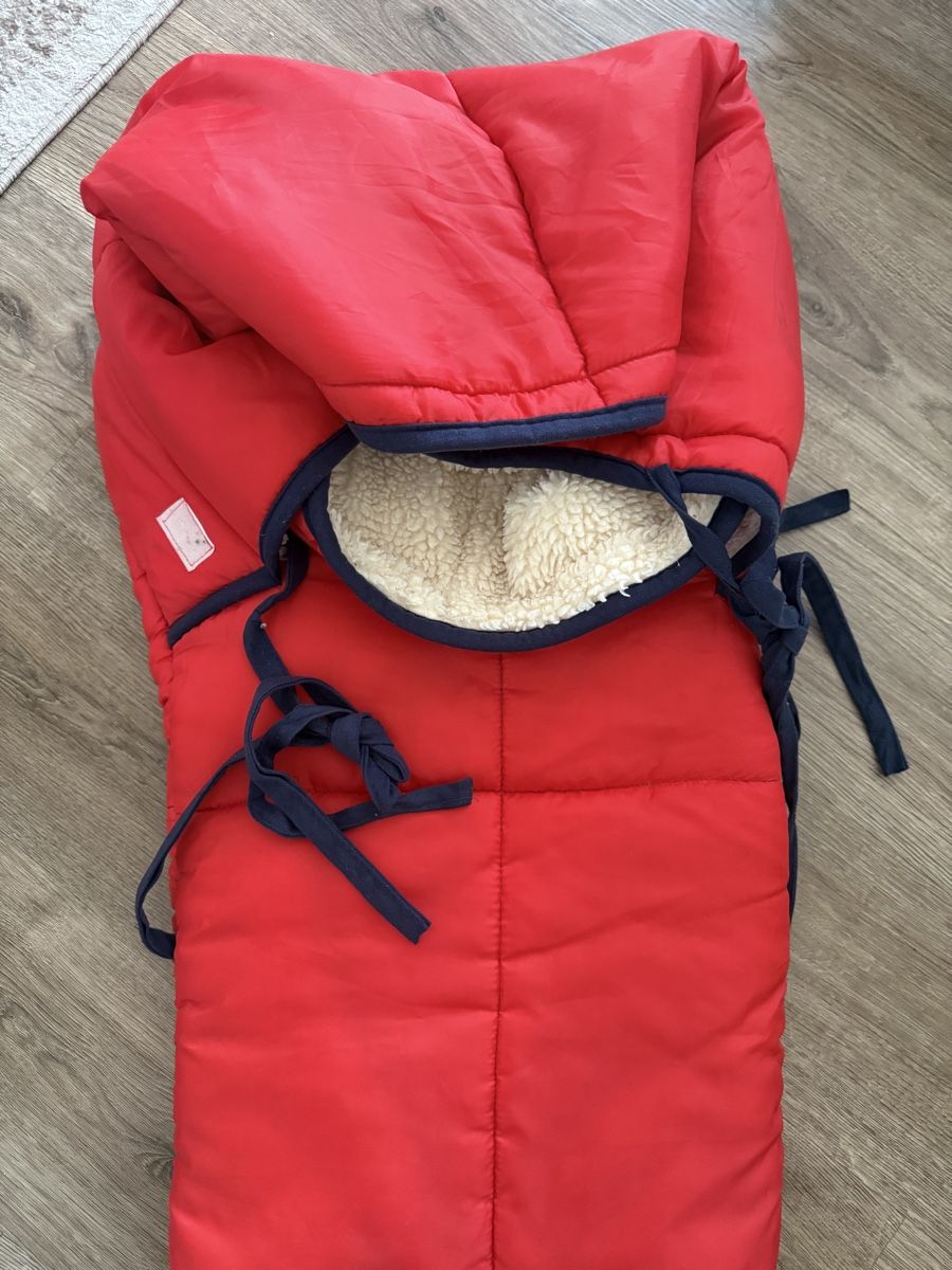Sacchi a pelo: Fusssack rot mit Fell – Usato da Altstätten SG venduto da Tiptop90 2