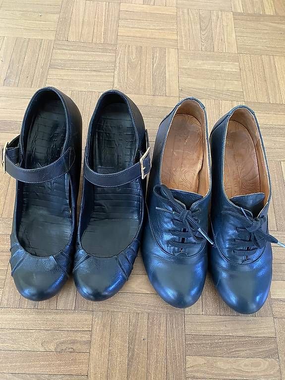 Damenschuhe: 2 Paar Chie Mihara Pumps – Gebraucht aus Zürich von hannibal09