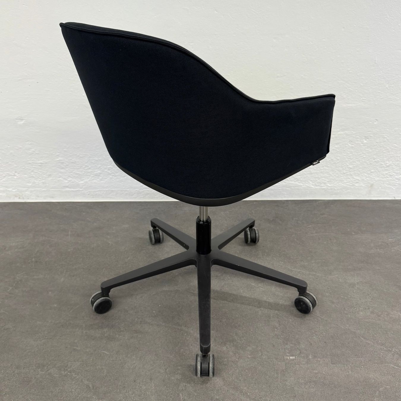 Sedie a rotelle: Vitra Softshell Chair – Usato da Schönenwerd venduto da mcofficeshop 3