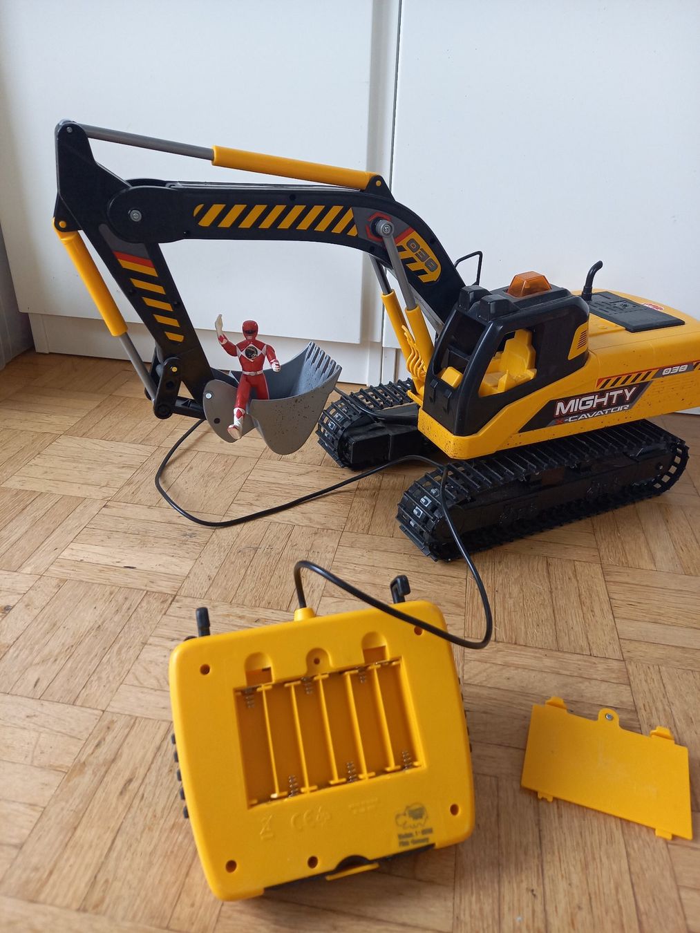 Dickie Toys Giocattoli: Ferngesteuerter Spielzeug-Bagger – Usato da Grüt (Gossau ZH) venduto da giuhou 3