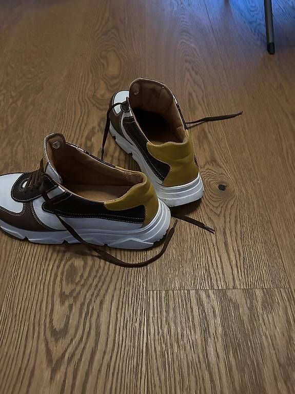 Scarpe da donna: Giorgio Perticari Damen Sneaker Gr. 38 – Usato da Basel venduto da notho 2