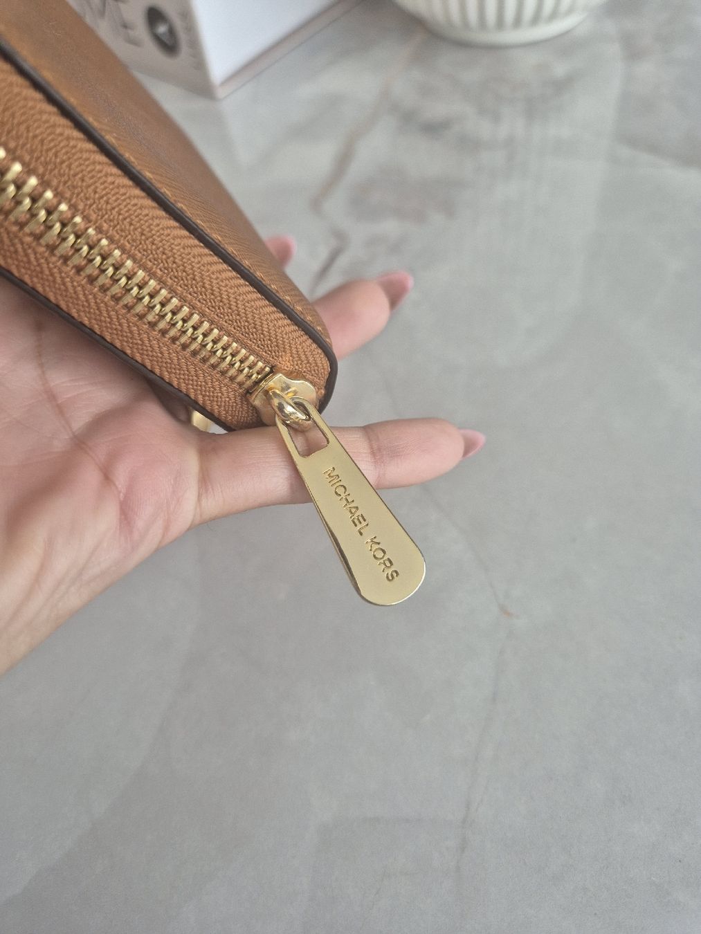 Michael Kors Portamonete: Michael Kors Portemonnaie – Nuovo (secondo la descrizione) da Weisslingen venduto da Airgate 2