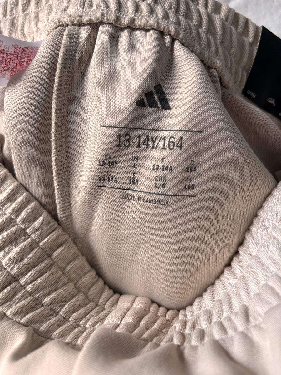 Adidas Hosen: adidas Performance FUTURE ICONS STRIPES WIDE LEG PANTS – Neu (gemäss Beschreibung) aus Weisslingen von Yuna123 4