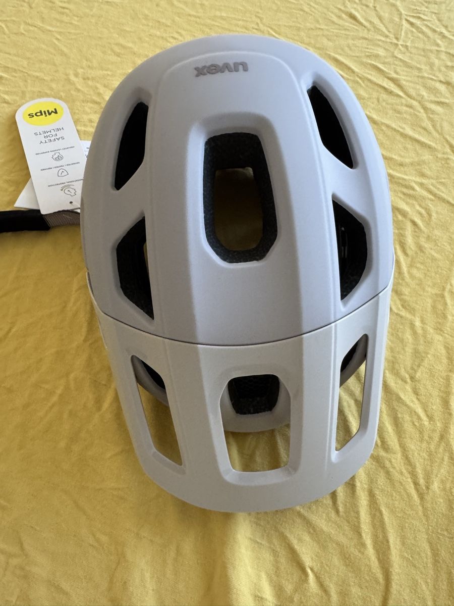 Uvex Caschi: Fahrradhelm UVEX react MIPS – Nuovo e nell'imballaggio originale da Ostermundigen venduto da Gummibaerli63 3