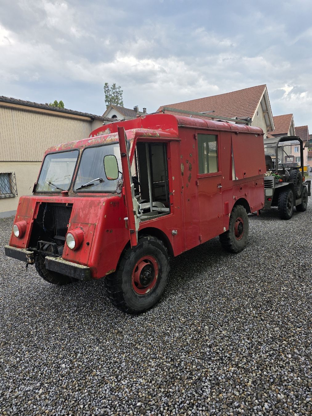 Mowag Autos: Feuerwehr Farzeug MOWAG  – Defekt aus Schmiedrued von Samuel.R 2